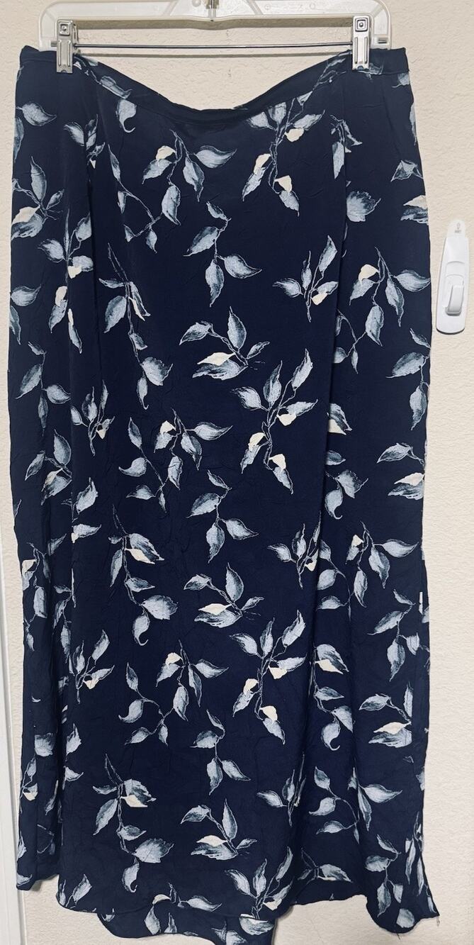 Vtg 90s Maggie McNaughton Midi Skirt 2X‎ Navy Blue Floral Cottage